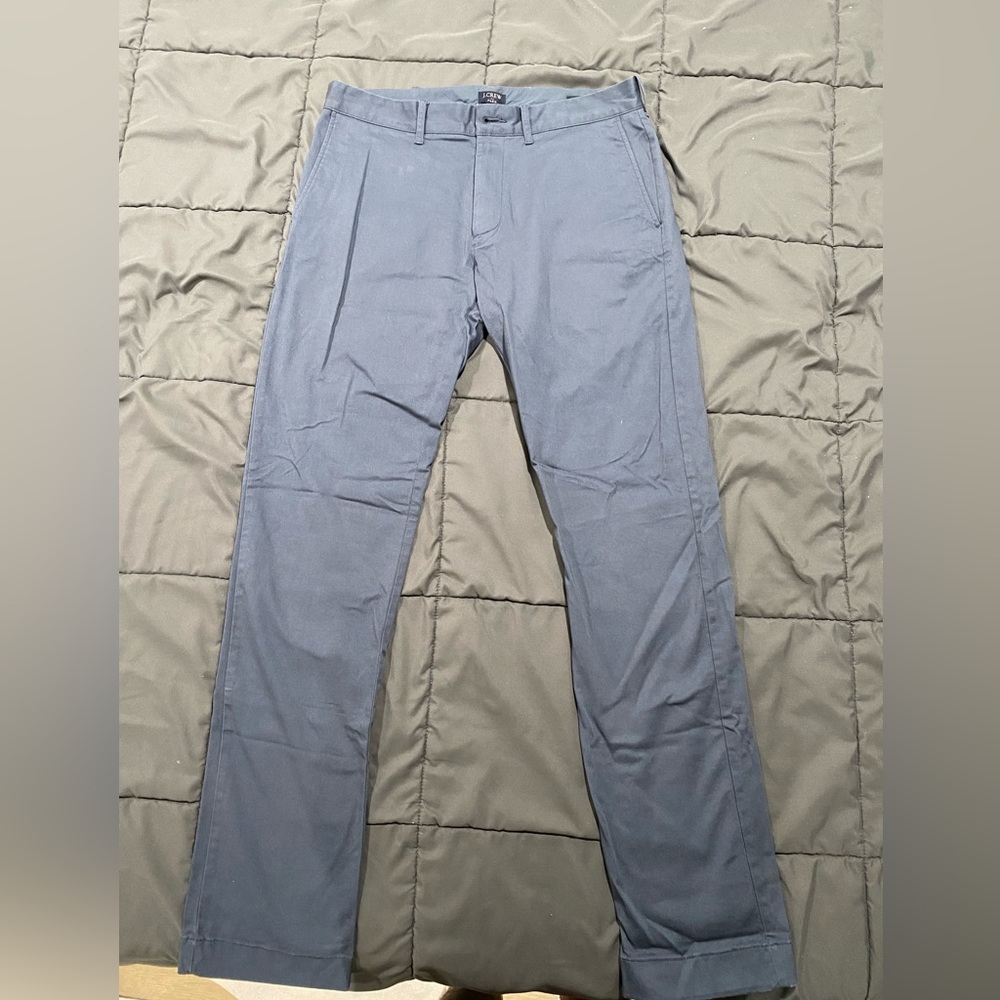 Blue J Crew chino pant. Slim fit. Size 30x32